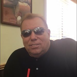 Meet your Posher, Ernest